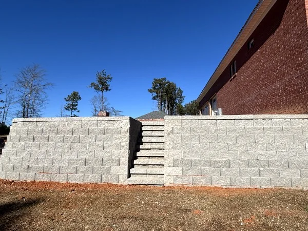 Retaining Walls by Infinite Outdoor Construction